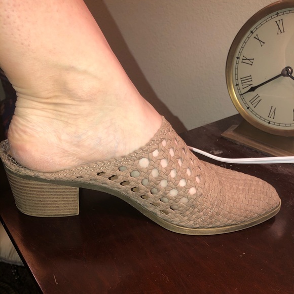 Mules - Picture 5 of 5